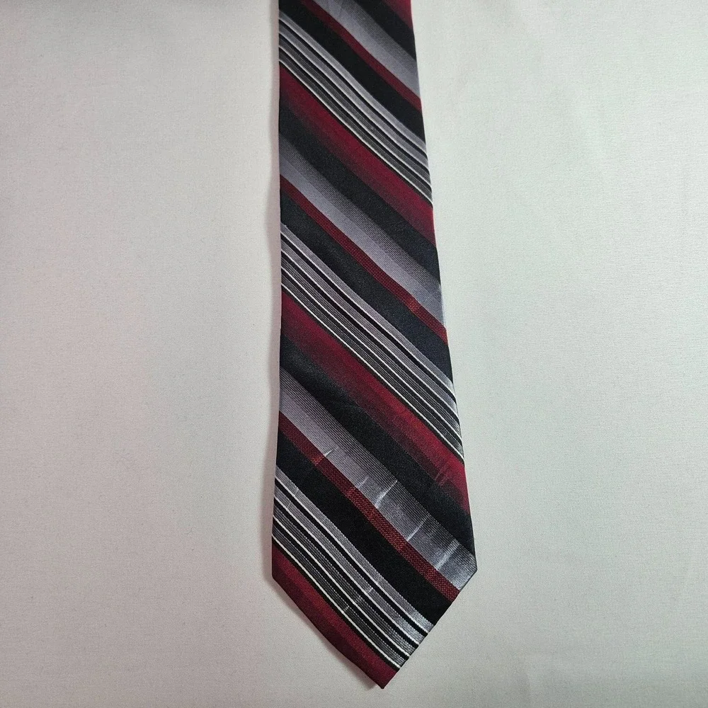 John Bartlett‎ 100% Silk Tie Red Black Silver Stripes 3.5